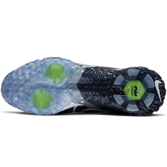 Athletic_Shoes